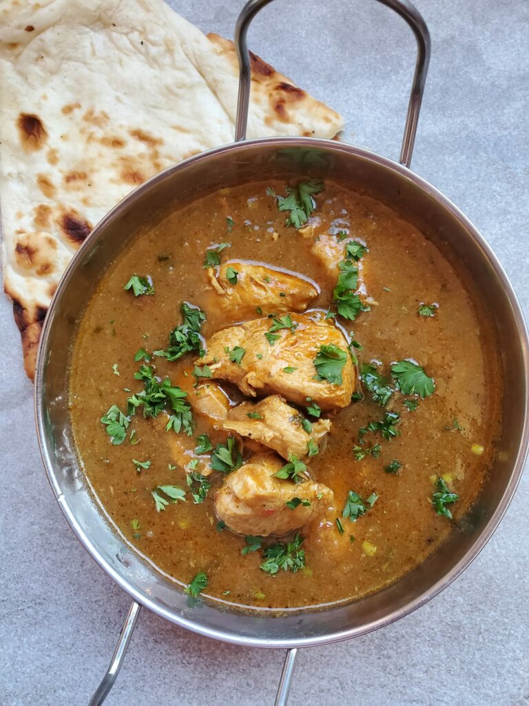 SIMPLE CHICKEN CURRY
